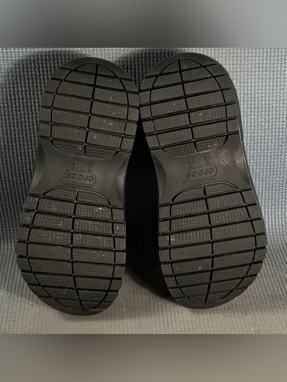 Crocs Classic Mega Crush Clog Thick Soled Sandals Women’s Size 7 - Picture 8 of 9
